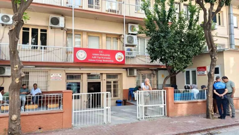 adanada-silahli-saldiri-bir-kisi-hayatini-kaybetti-YqlfBsqK.jpg