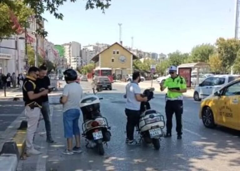 bandirmada-trafik-denetimleri-binlerce-cezali-surucu-F3VcNFH9.jpg