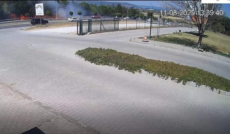 canakkalede-orman-yanginlari-7-bin-hektar-zarar-LN1gGu4f.jpg