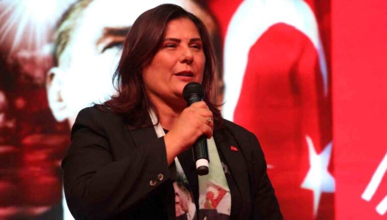 chpden-ozlem-cercioglu-aciklamasi-ak-partiye-gececegini-soyledi-MGB39VJE.jpg