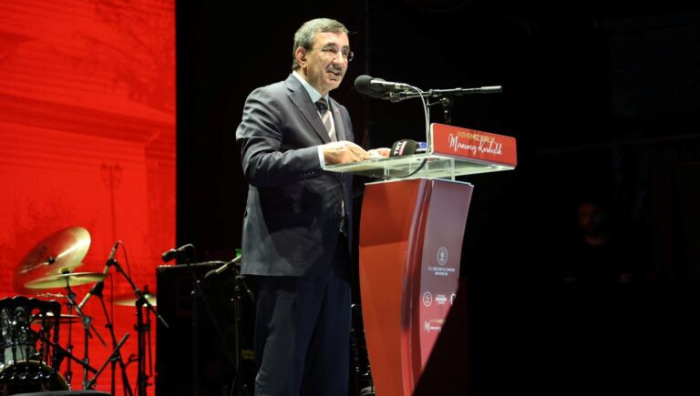 cumhurbaskani-yardimcisi-yilmaz-terorsuz-turkiye-siyaset-ustu-bir-meseledir-79e95YQG.jpg