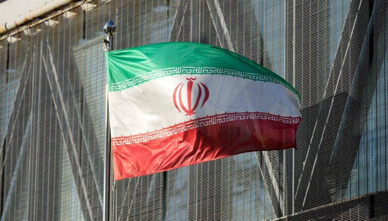 iran-buyukelcisi-sinirdisi-edildi-dk8CpmfT.jpg