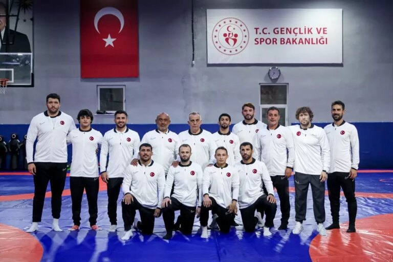 dunya-gures-sampiyonasi-zagrebde-basliyor-eVBlwlwU.jpg