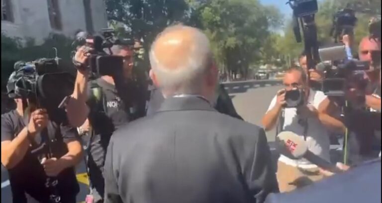 kilicdaroglu-duymazdan-geldi-sirtini-donup-gitti-cbOmihgw.jpg