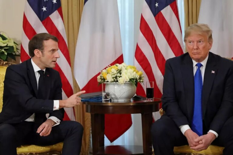 trump-ve-macron-arasinda-tansiyon-yukseldi-kameralar-onunde-hararetli-tartisma-FjWilvNr.jpg