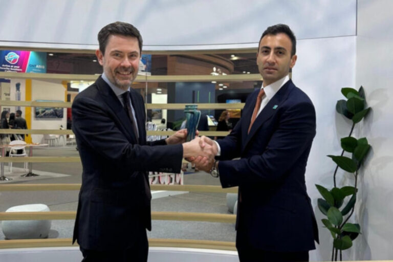 istanbul havalimani sydney havalimani ile kardes havalimani anlasmasi imzalandi 92IvMSHS.jpg
