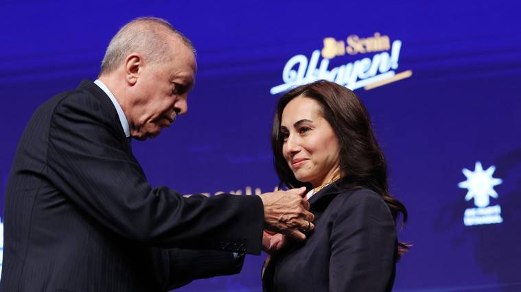 karar-yazari-kiras-siyasi-transferler-secmenin-iradesine-saygisizlik-qqkGcIsP.jpg