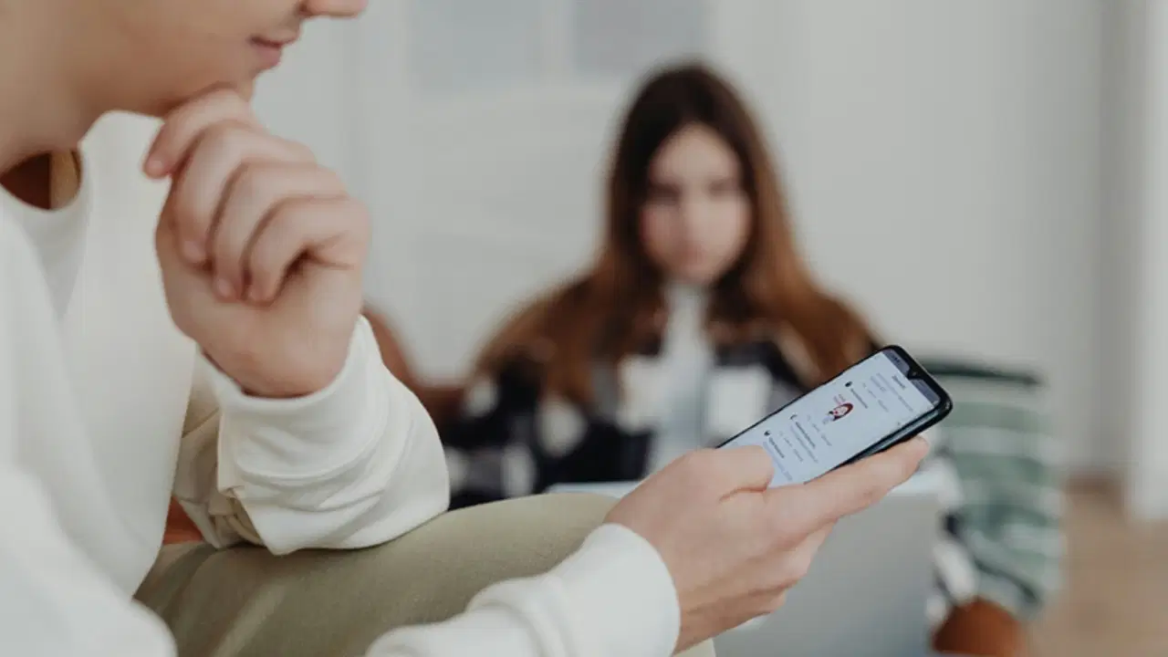 uzmanlar uyariyor dijital bagimlilik halk sagligi sorununa donusuyor 2DGE2xk3.jpg