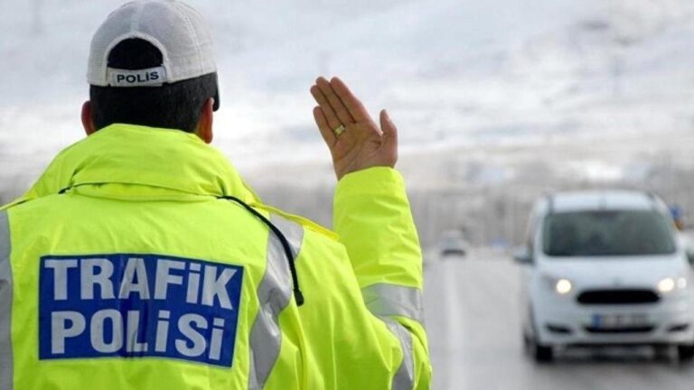 yeni-ceza-140000-tl-30-gun-trafikten-men-edilecek-suruculer-dikkat-nQOhErEU.jpg
