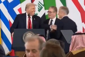 zirvede ilginc anlar trump o ulkenin liderini once kaybetti sonra unvanini degistirdi UzKRp5EC.jpg