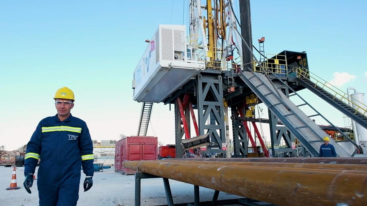 enerjinin kalbi gabarda atiyor terorun yerini uretim aldi BN2MRBSd.jpg