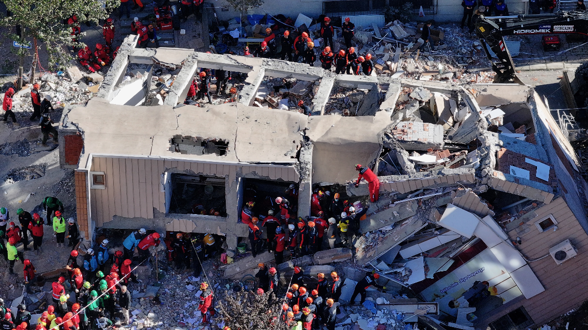 kocaelide coken binadan sag kurtarilan dilaraya aile uyelerinin vefat haberi verildi cWbJjkqF.jpg